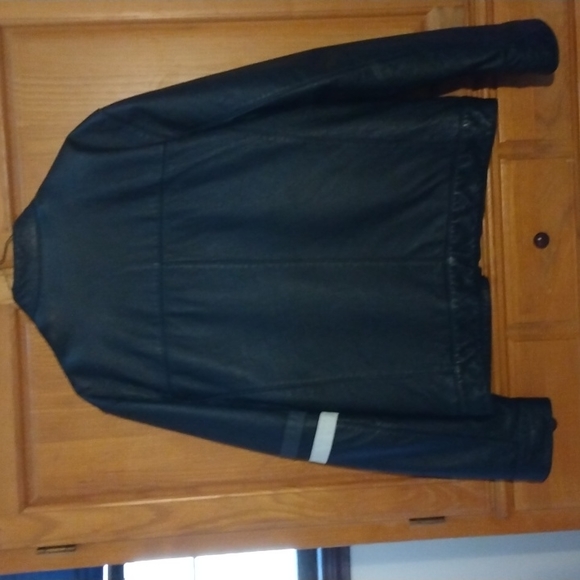 Black leather jacket men's size medium - Picture 3 of 12